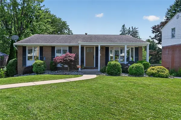 34 Mohawk Dr, Greensburg, PA 15601