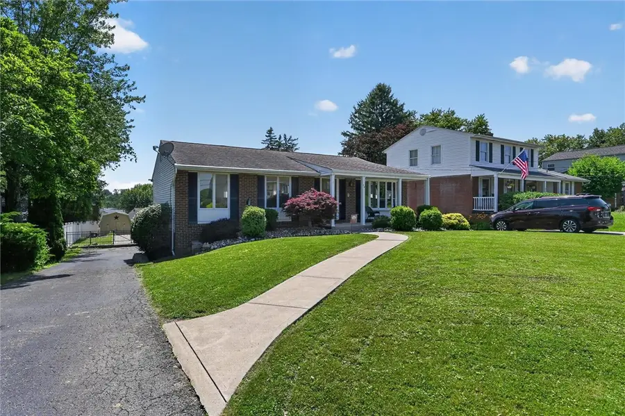 34 Mohawk Dr, Greensburg, PA 15601 - #2