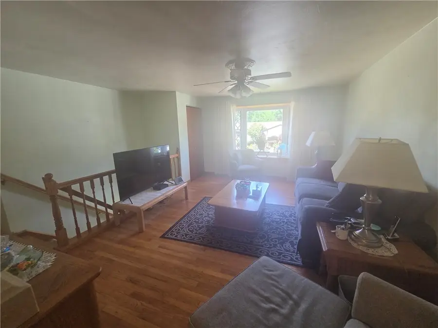 411 Billy, Pittsburgh, PA 15235 - #3