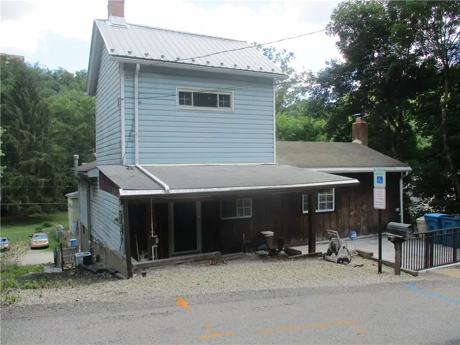 109 Linhart St, Turtle Creek, PA 15145 - #2