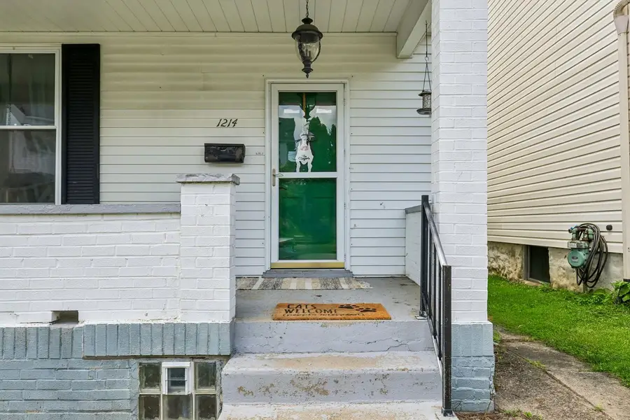 1214 Poplar Street, Greensburg, PA 15601 - #2