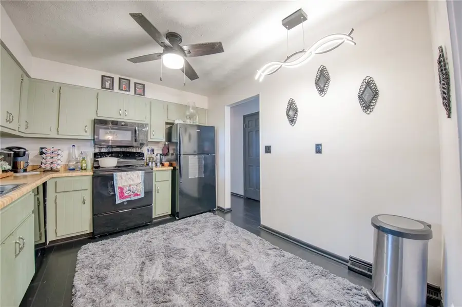716 Monroe Ave, Brownsville, PA 15417 - #3