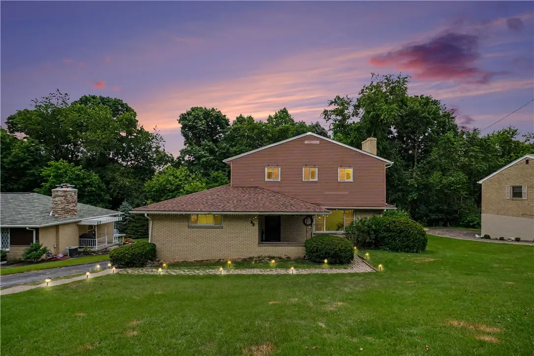 46 Laurel Ridge Rd, Coraopolis, PA 15108 - #1