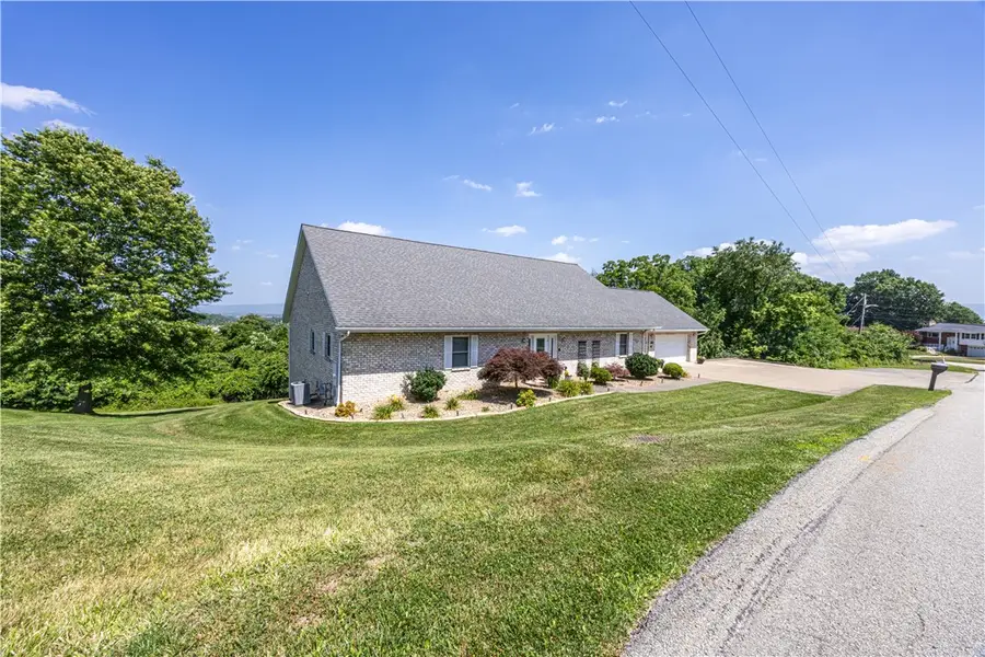 100 Clover Ln, Uniontown, PA 15401 - #3