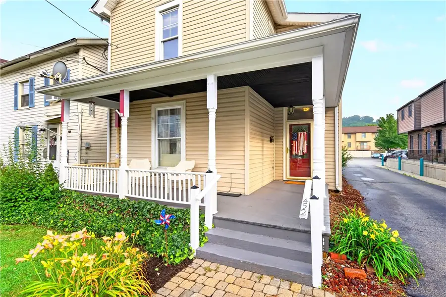452 Turnpike St, Beaver, PA 15009 - #2