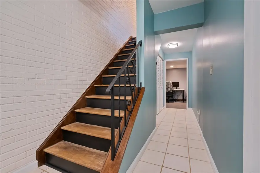 402 Allenberry, Pittsburgh, PA 15237 - #3