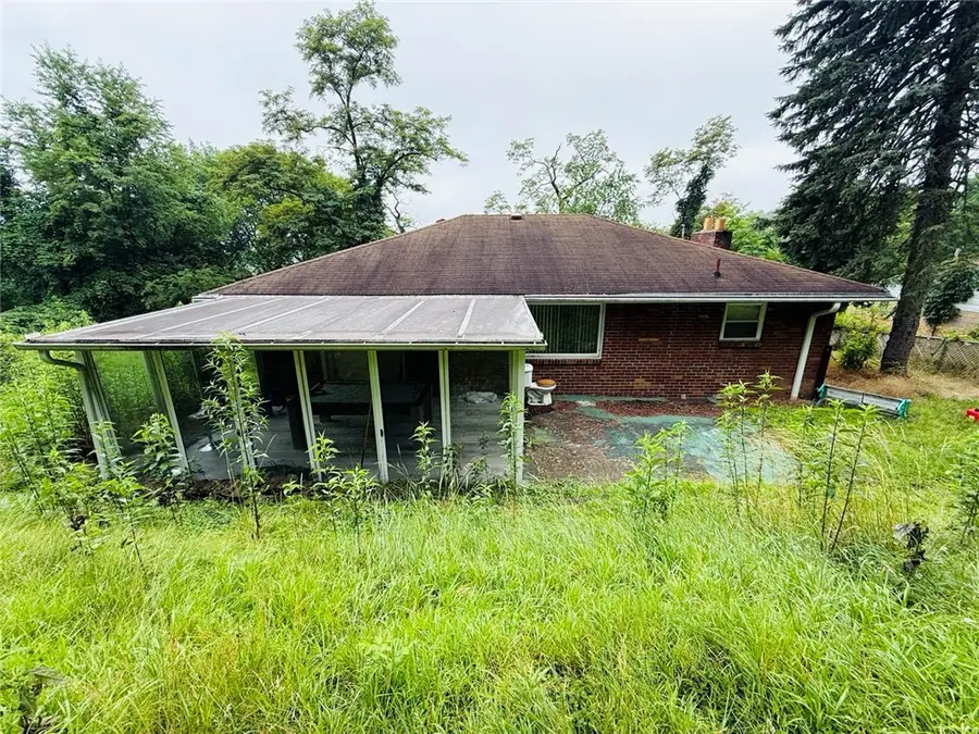 1060 Lawndale, Pittsburgh, PA 15221 - #3
