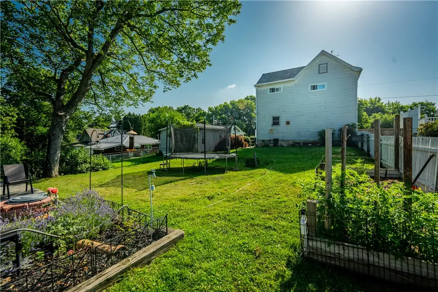 414 Seventh Ave, Patt Heights, Beaver Falls, PA 15010 - #3