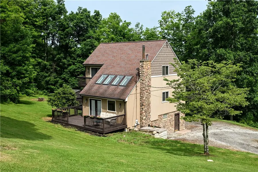 391 Maple Rd, Burgettstown, PA 15021 - #2