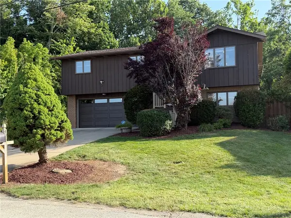489 Charles St, Charleroi, PA 15022