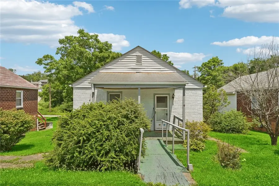 7 Locust St, Clarksville, PA 15322 - #2