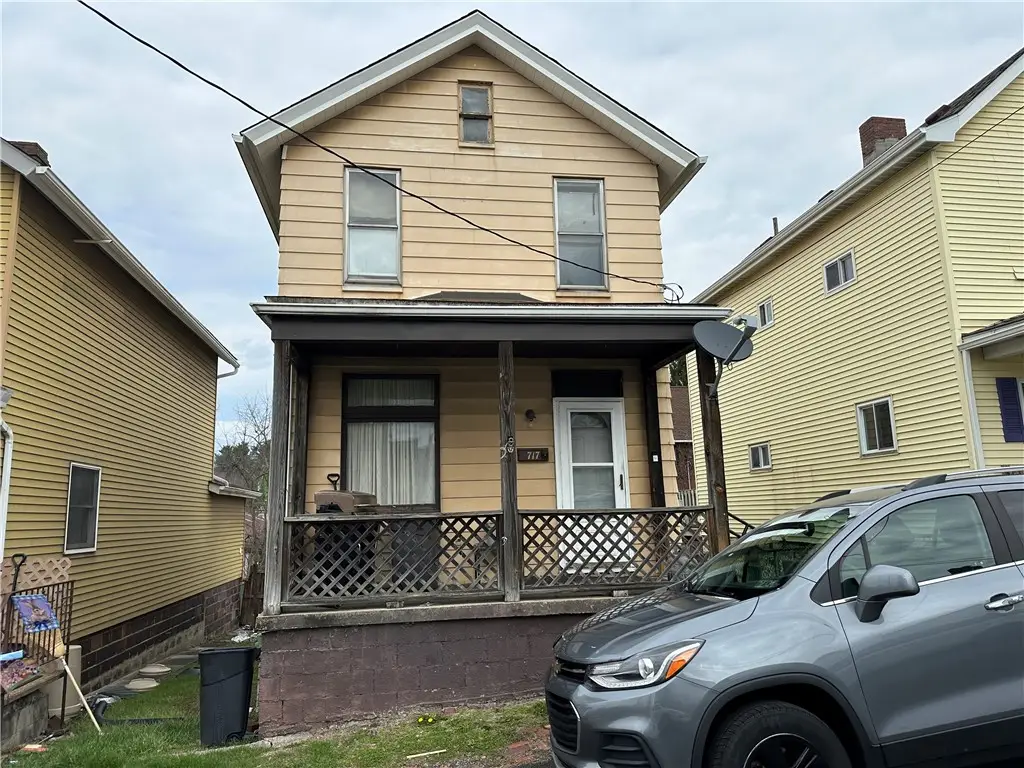 717 Ludwick St, Greensburg, PA 15601 - #1