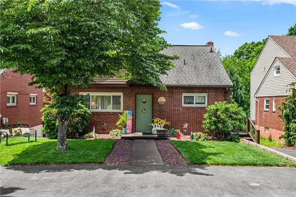 41 1/2 Ehle Ave, Coraopolis, PA 15108