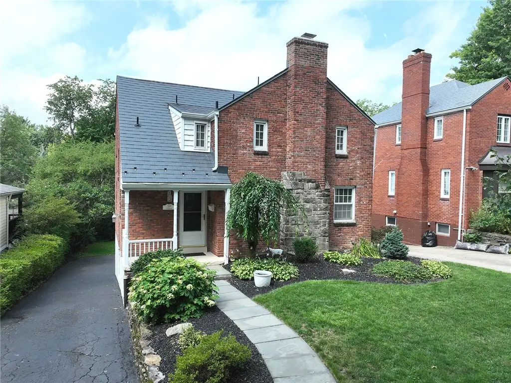 318 Fieldbrook Dr, Pittsburgh, PA 15228 - #1