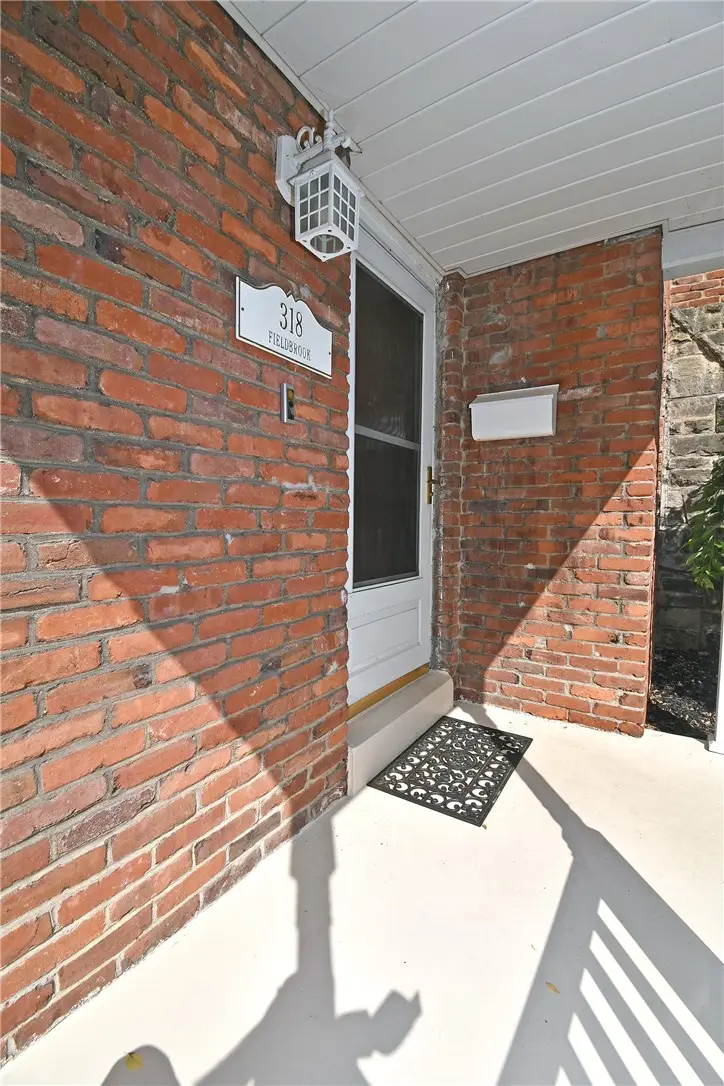 318 Fieldbrook Dr, Pittsburgh, PA 15228 - #2