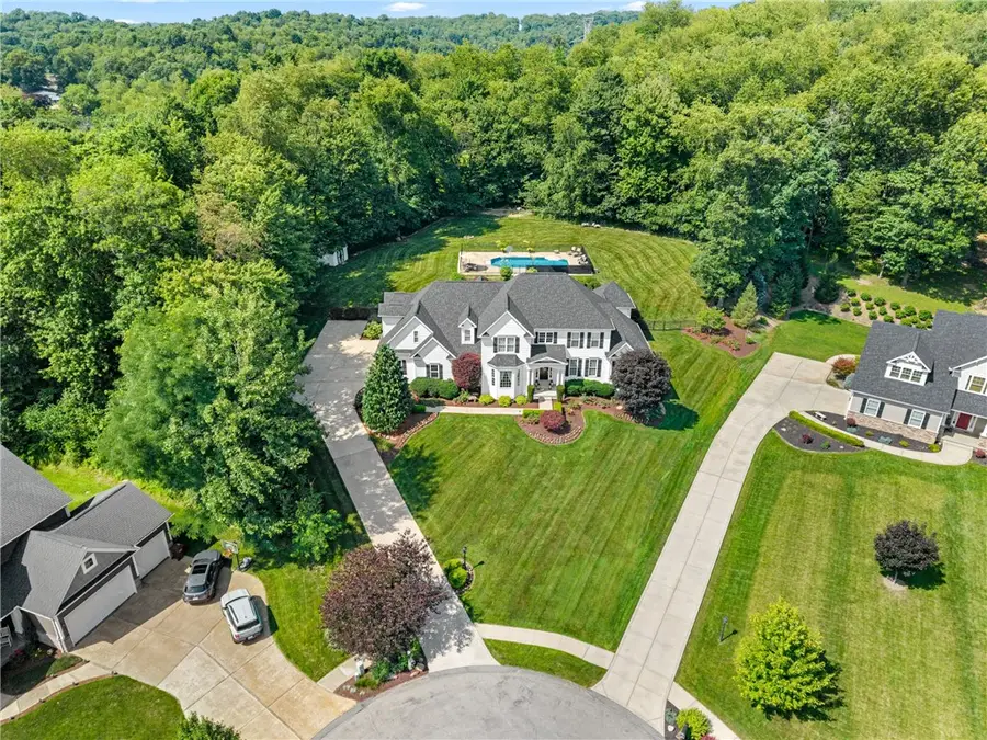 304 Daniela Dr, New Kensington, PA 15068 - #2