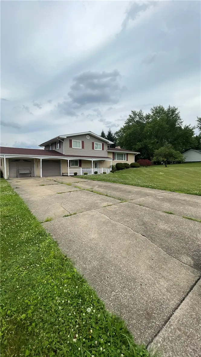 107 Mapeat Ln, New Castle, PA 16101 - #2
