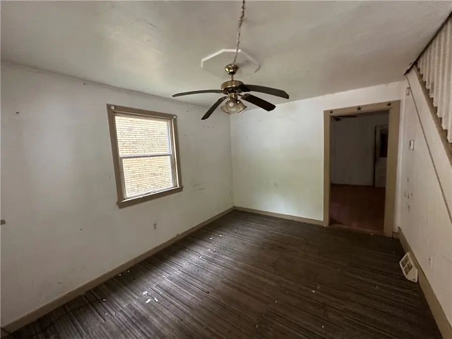 463 Evergreen Rd, Leechburg, PA 15656 - #2