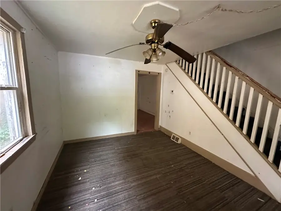 463 Evergreen Rd, Leechburg, PA 15656 - #3
