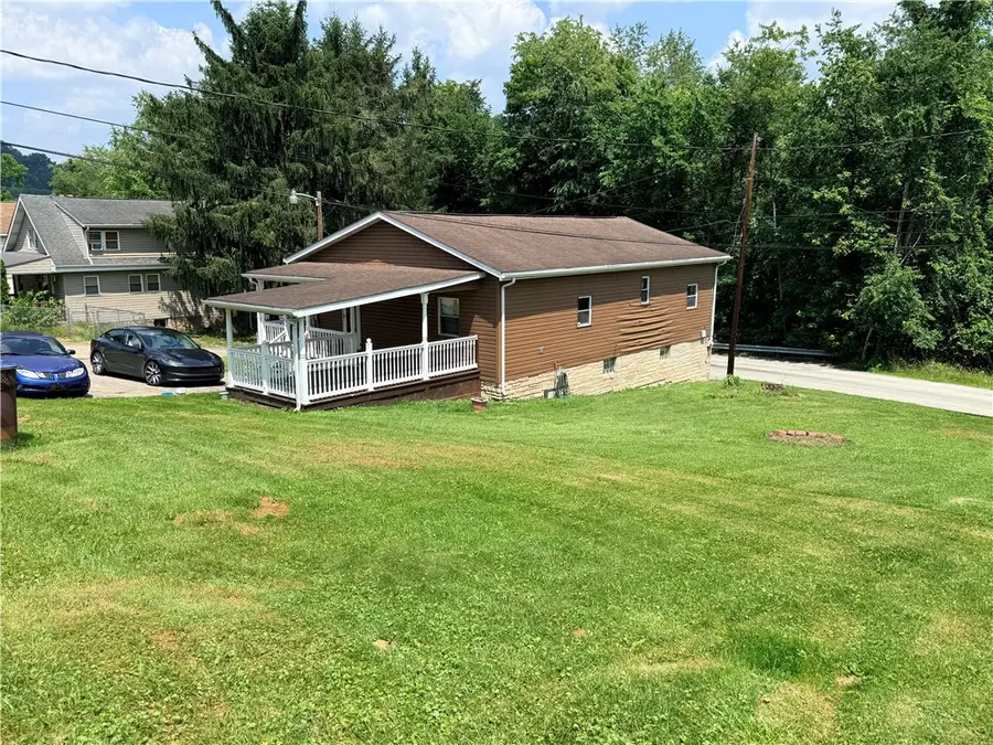123 New Hill Rd, Grindstone, PA 15442 - #2