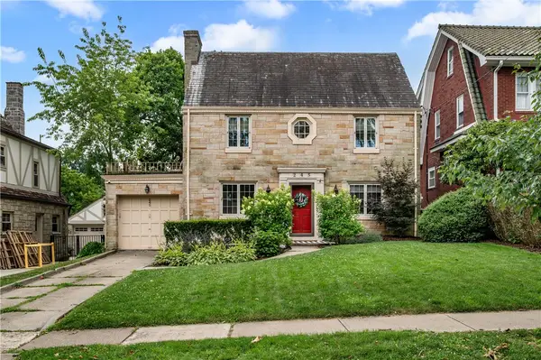 245 Morrison Dr, Pittsburgh, PA 15216