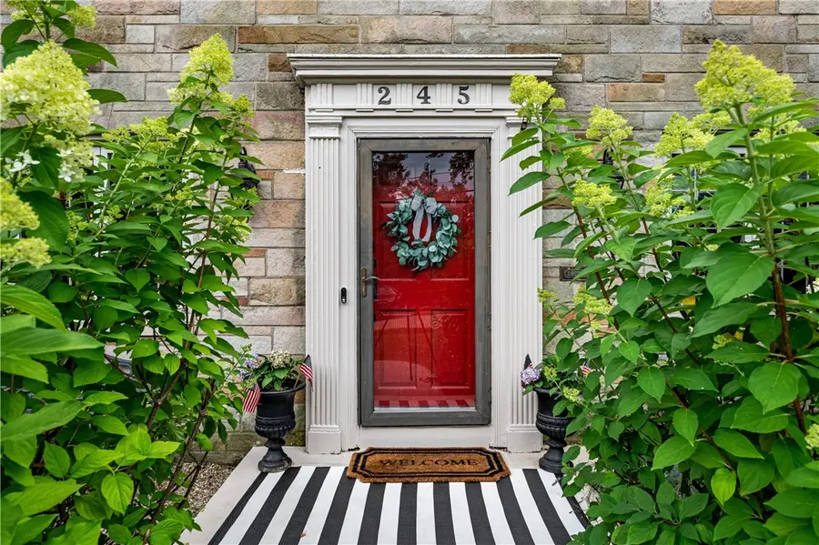 245 Morrison Dr, Pittsburgh, PA 15216 - #2