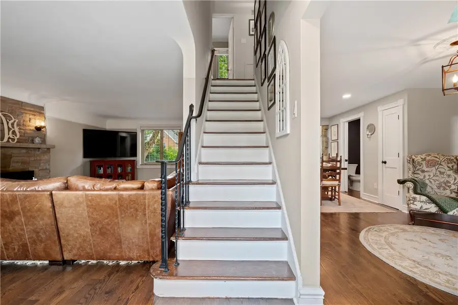 245 Morrison Dr, Pittsburgh, PA 15216 - #3