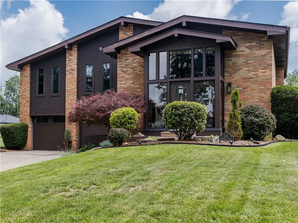 101 Regency Circle, Lower Burrell, PA 15068 - #1