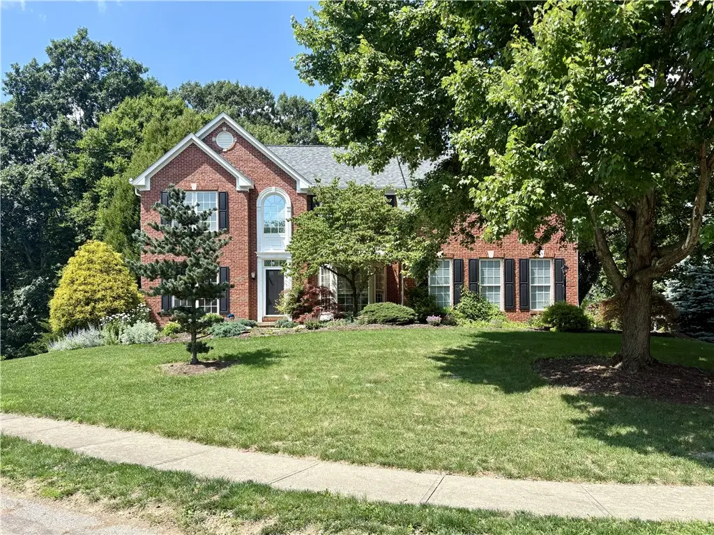 108 Creekwood Dr, Venetia, PA 15367 - #1