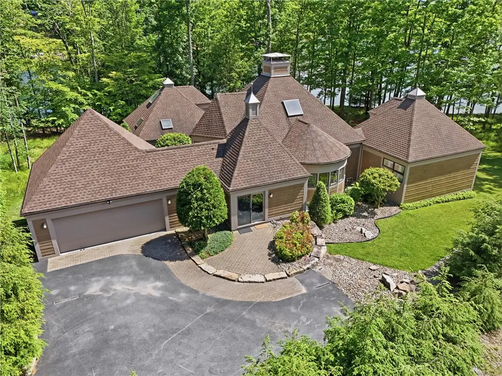 11 Canouan Court, Dubois, PA 15801 - #1