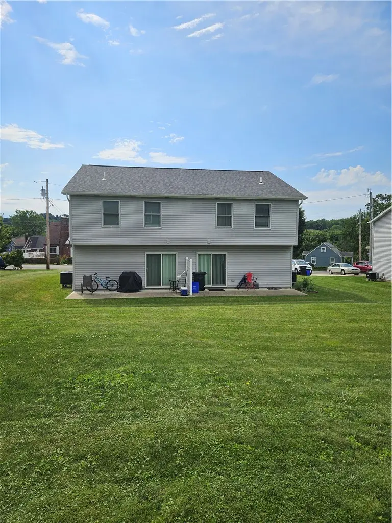 2624 Linden Ave, Aliquippa, PA 15001 - #2