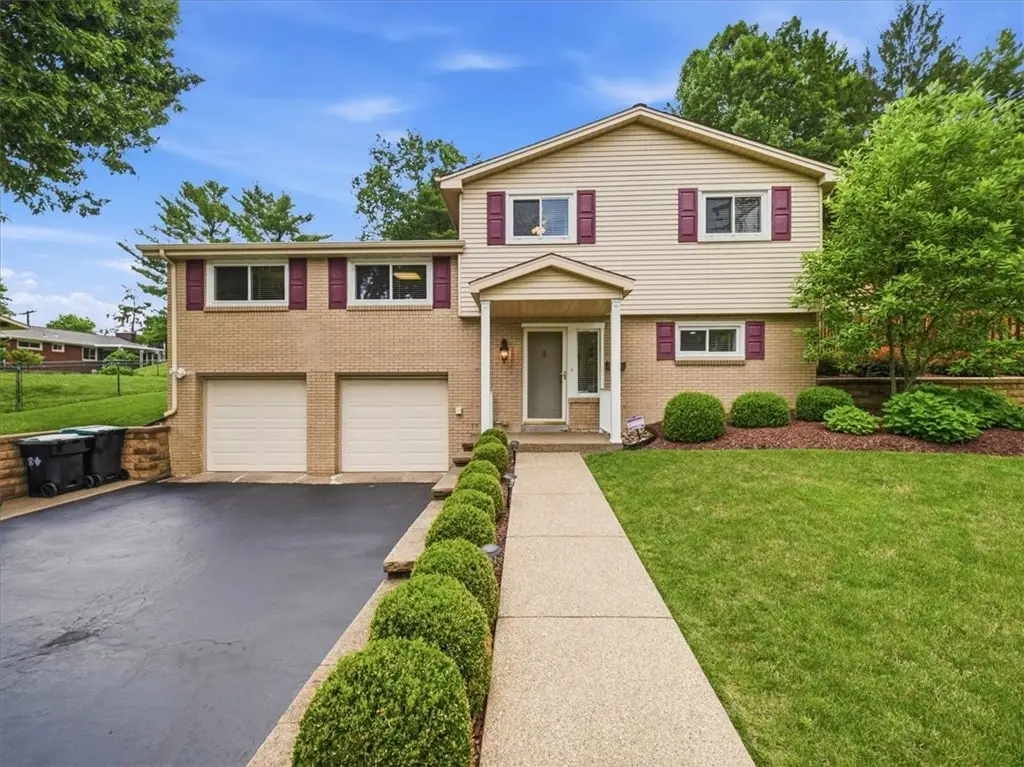 8424 Edwood Rd, Pittsburgh, PA 15237 - #1