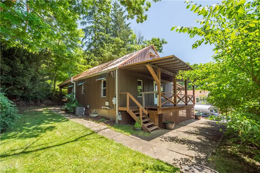 955 Boyce Rd, Bridgeville, PA 15017 - #2