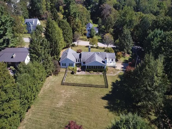 9745 Lindsay Road, Pittsburgh, PA 15237
