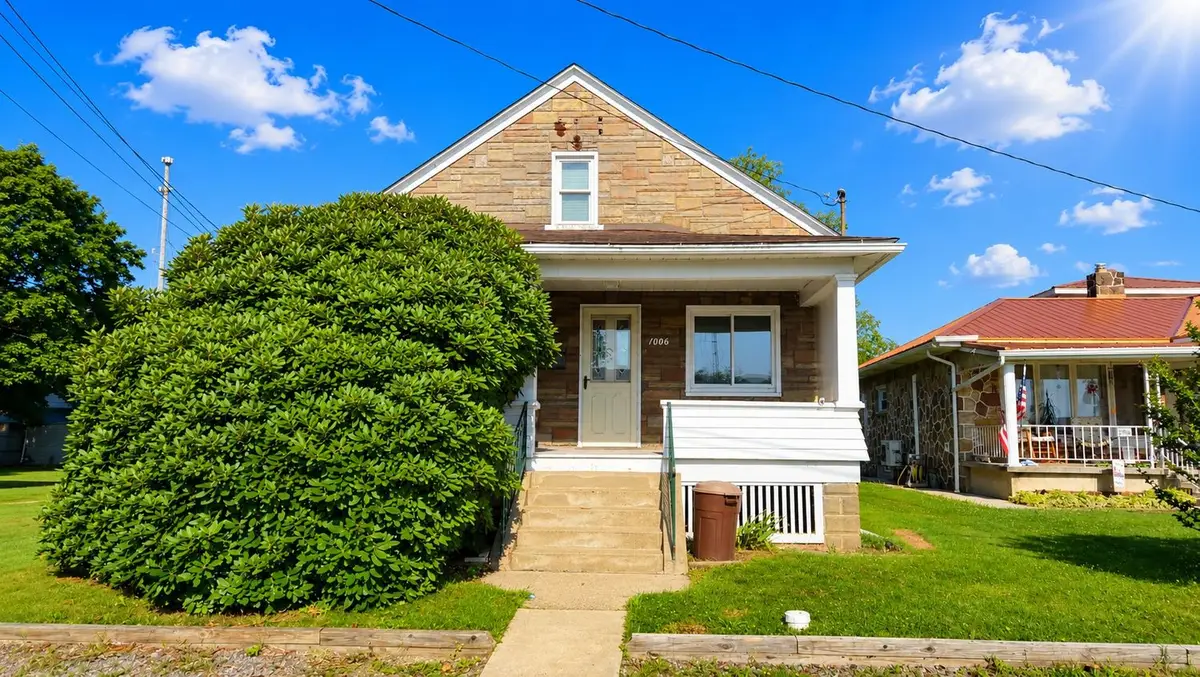 1006 Poe Street, Vandergrift, PA 15690 - #1