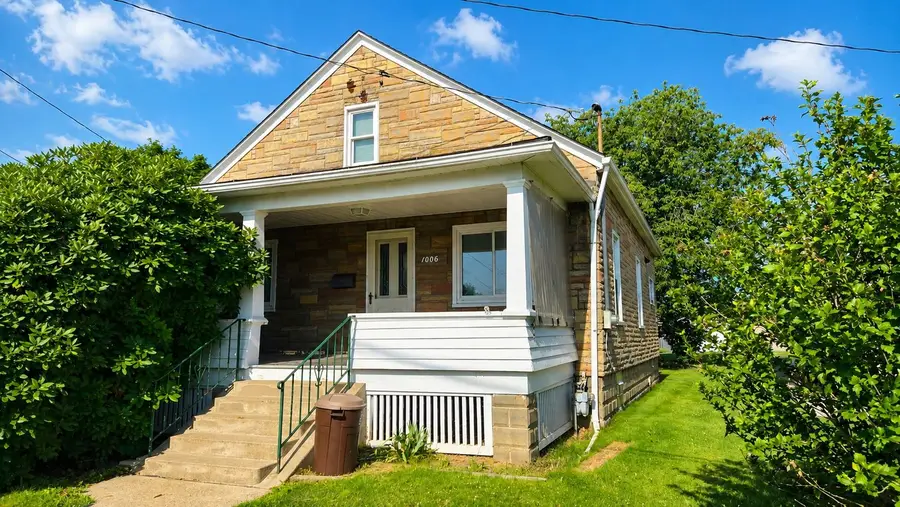 1006 Poe Street, Vandergrift, PA 15690 - #2