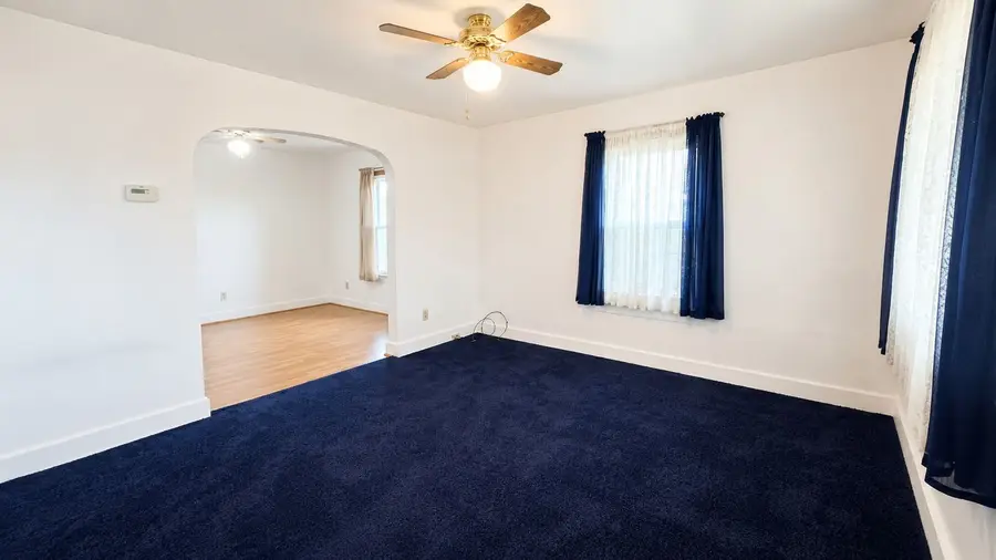 1006 Poe Street, Vandergrift, PA 15690 - #3
