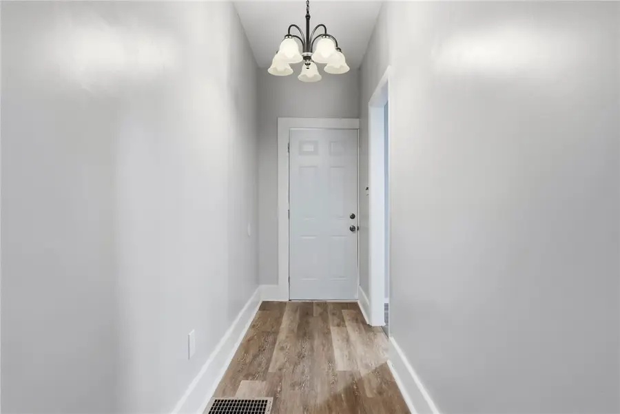 410 W 8th Ave, Tarentum, PA 15084 - #3