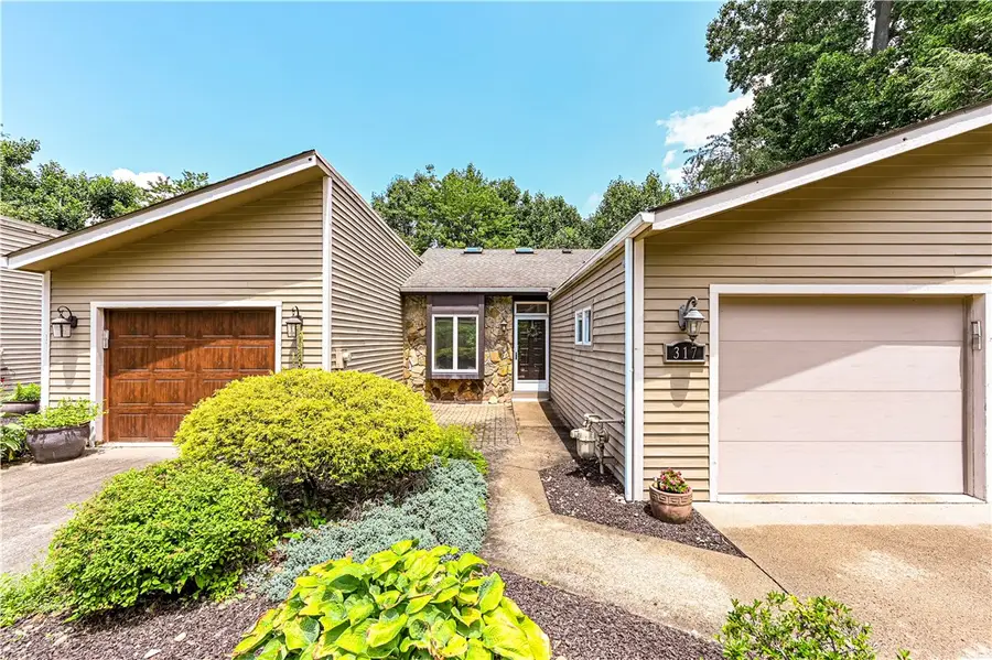 317 Vista Dr, Greensburg, PA 15601 - #3