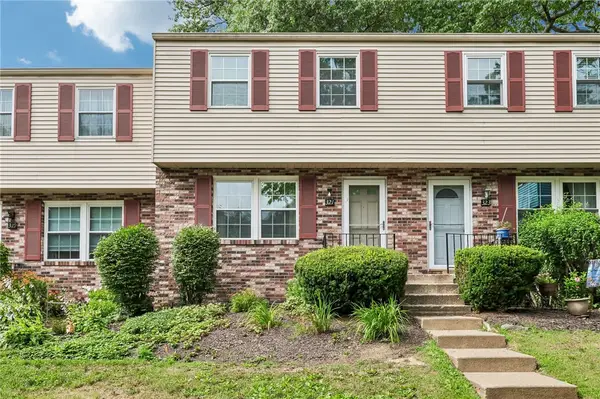 321 Laporte Ct, Cranberry Twp, PA 16066