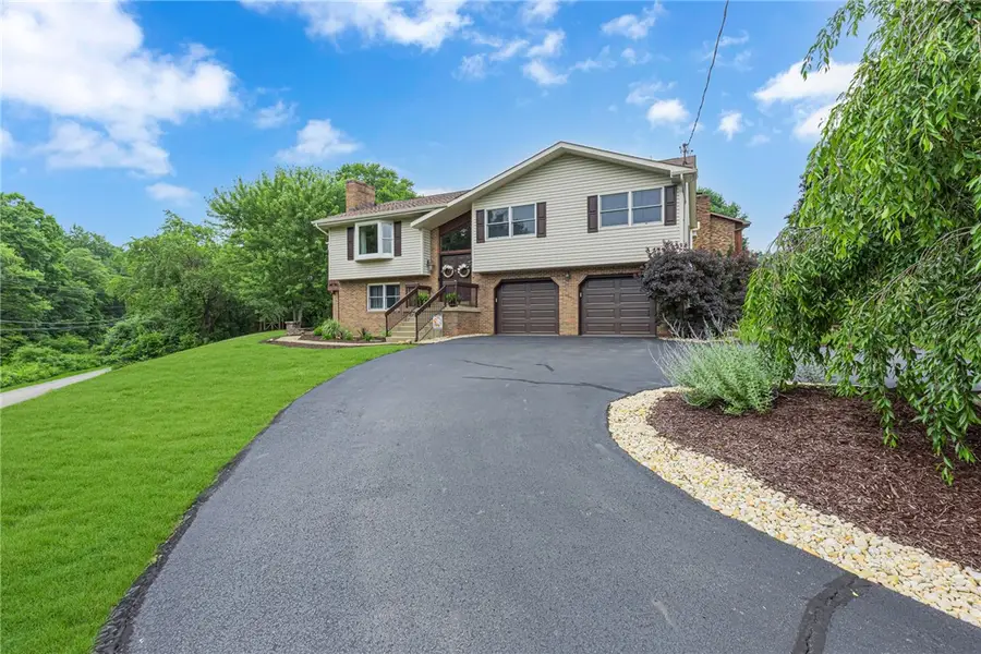 101 Paula Dr, Aliquippa, PA 15001 - #2