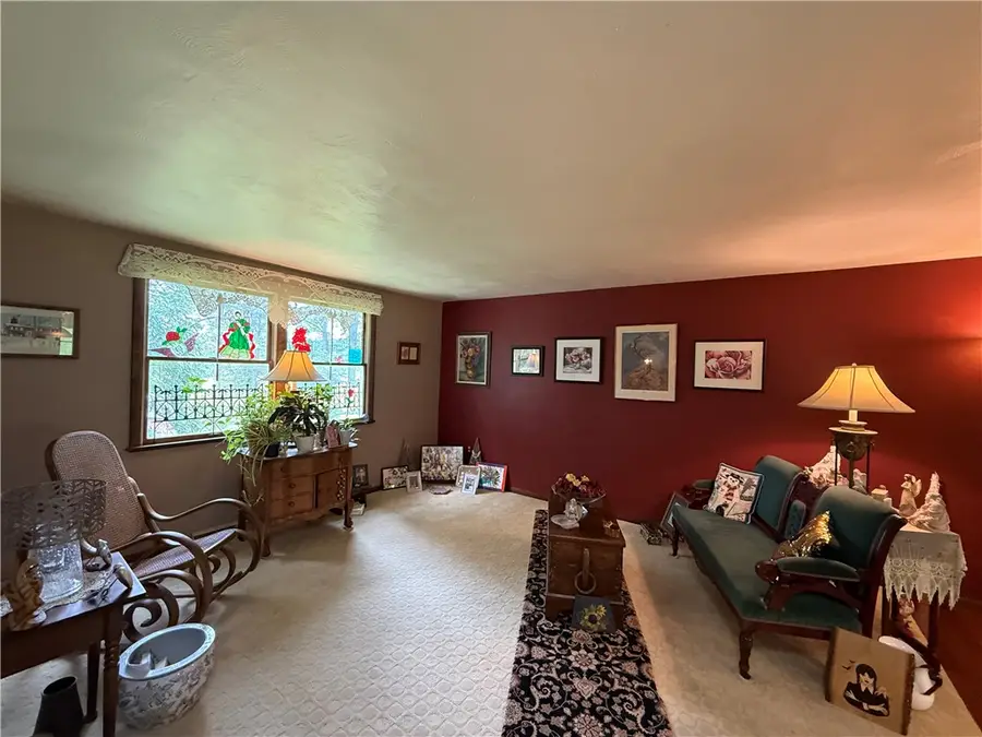 198 Myers Rd, Vandergrift, PA 15690 - #2