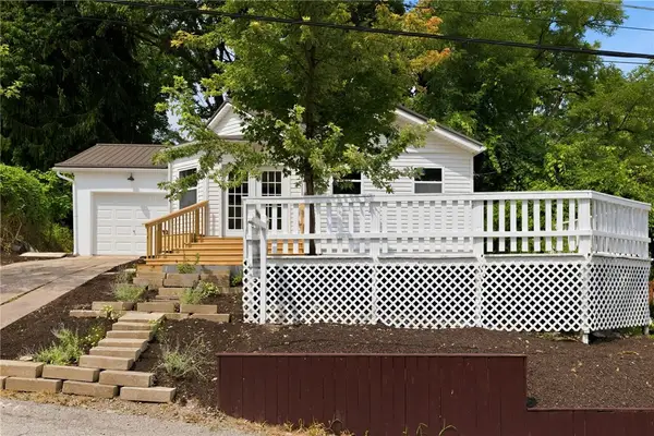 108 Lewis Dr, Pittsburgh, PA 15235