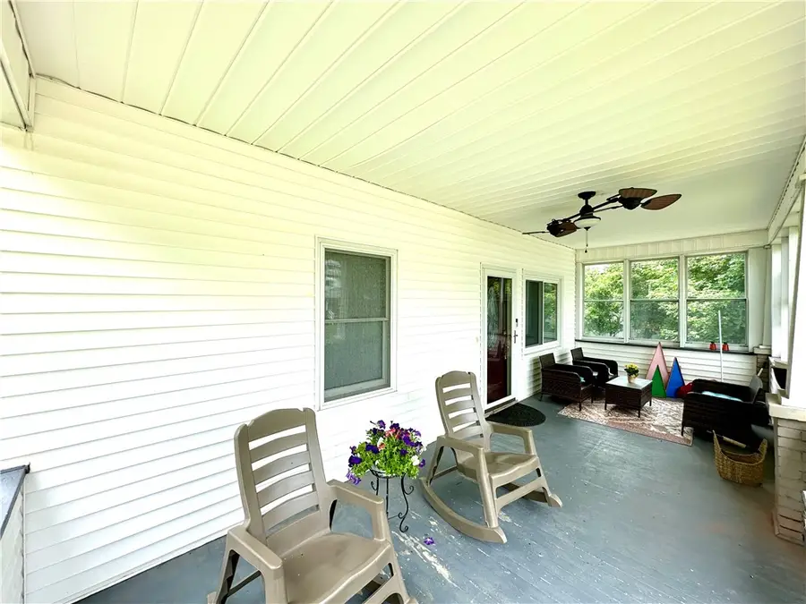 810 & 815 Arlington Ave, New Castle, PA 16101 - #2
