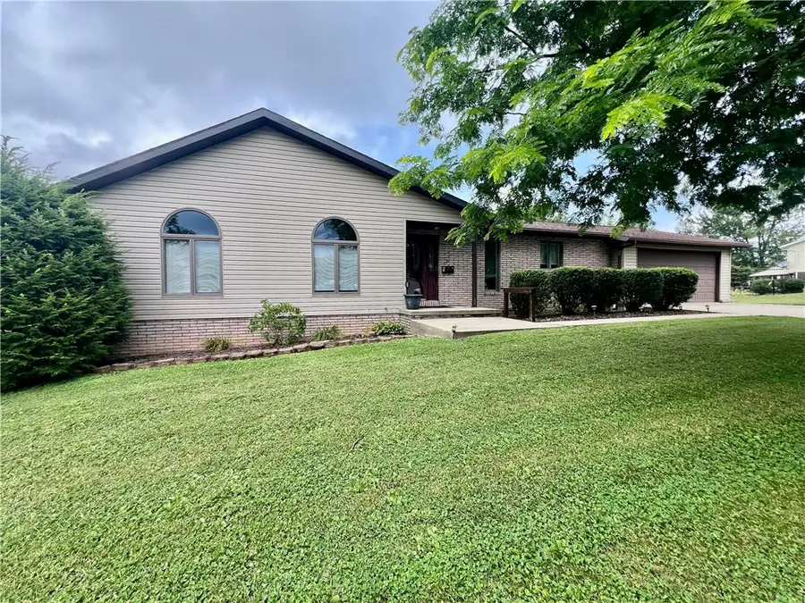 3 Kyle Ave., Fairchance, PA 15436 - #2