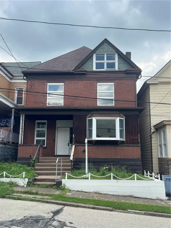 114 Hampton St, Wall, PA 15148