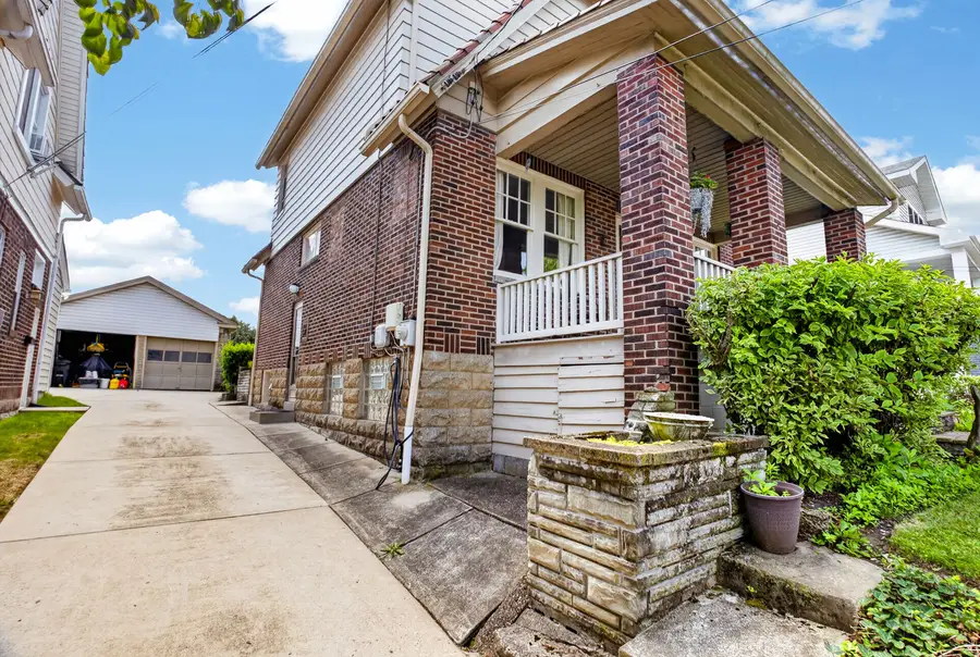 246 Hazel Drive, Pittsburgh, PA 15228 - #3