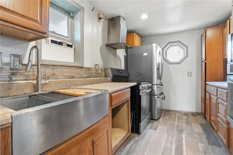 2715 Cleveland St, McKeesport, PA 15132 - #3