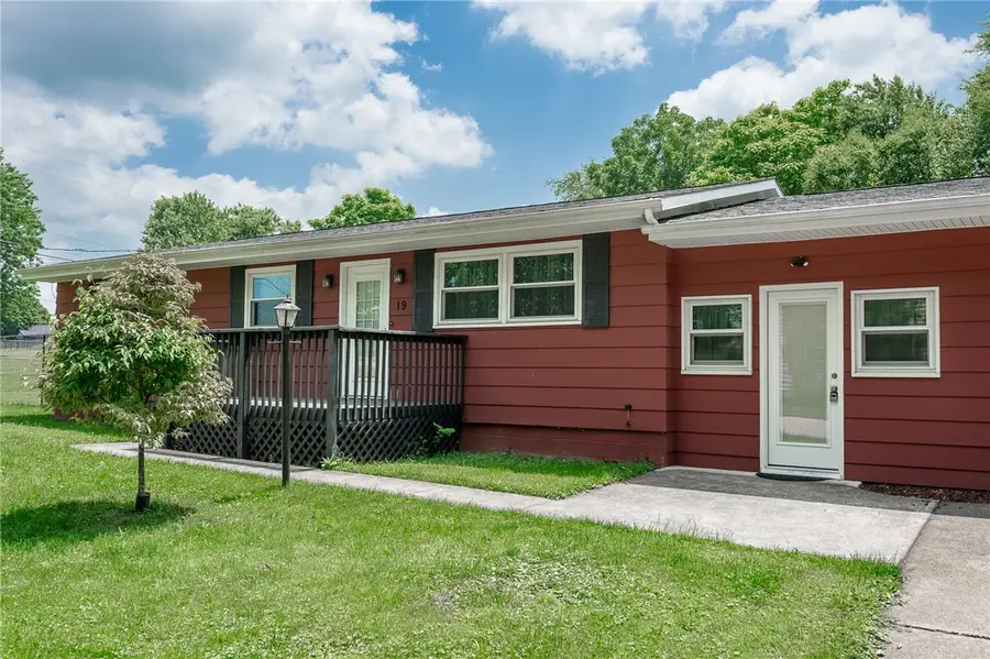 19 Hazel St, Blairsville, PA 15717 - #2