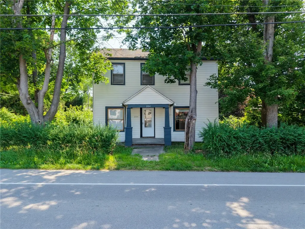 204 Clarksville St, Greenville, PA 16125 - #1